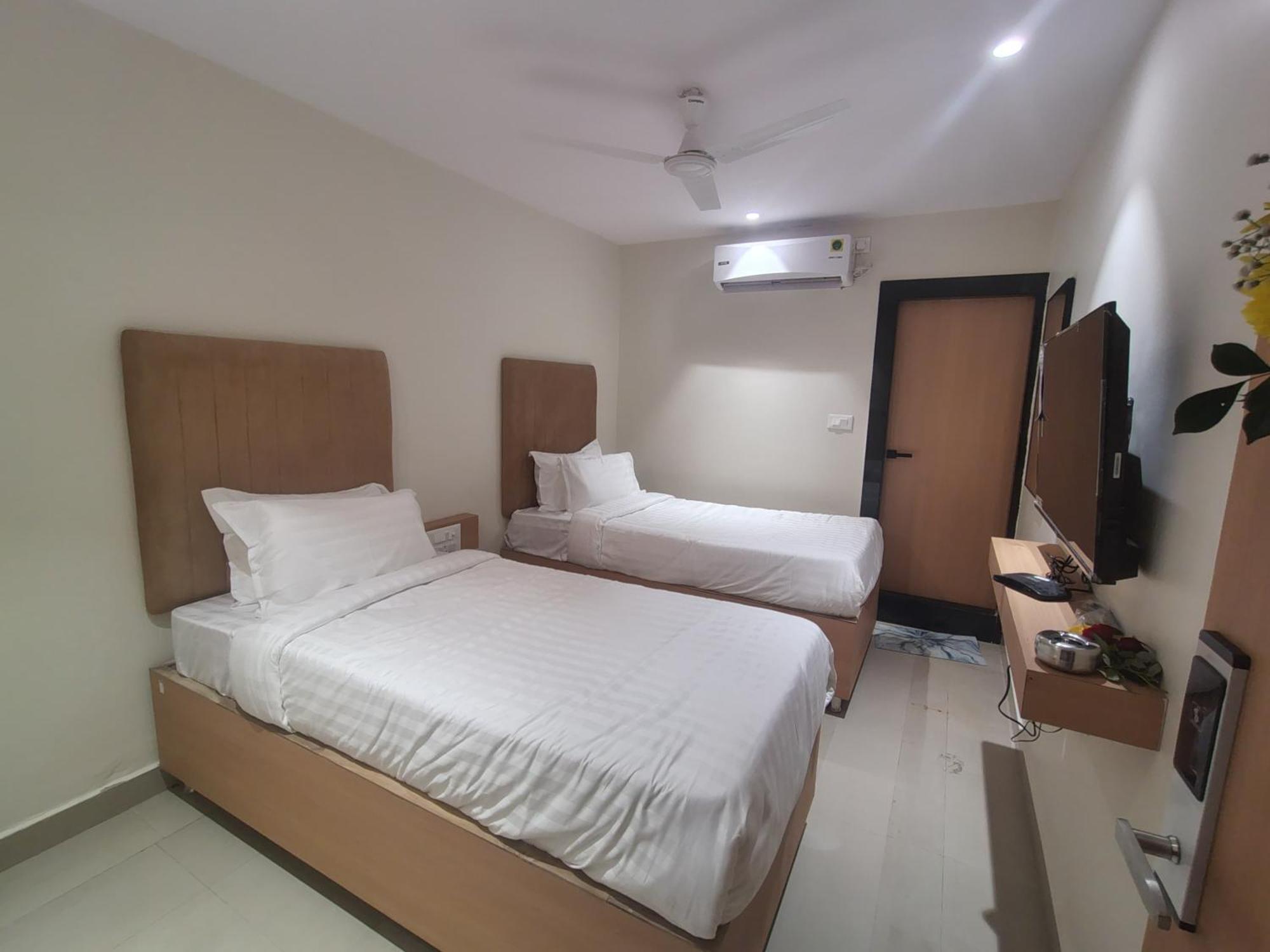 Hotel Blueearth Vizianagaram 外观 照片