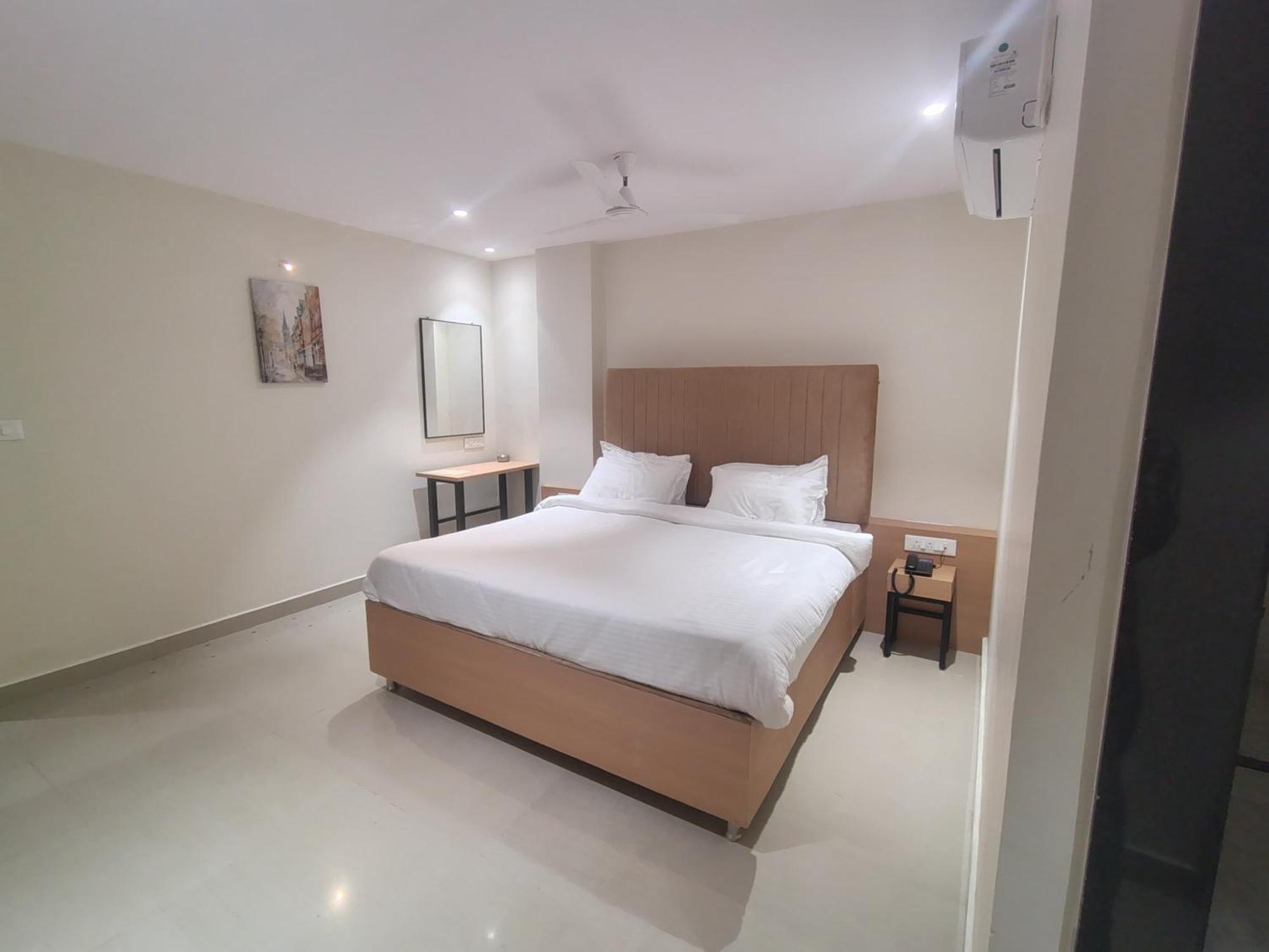 Hotel Blueearth Vizianagaram 外观 照片