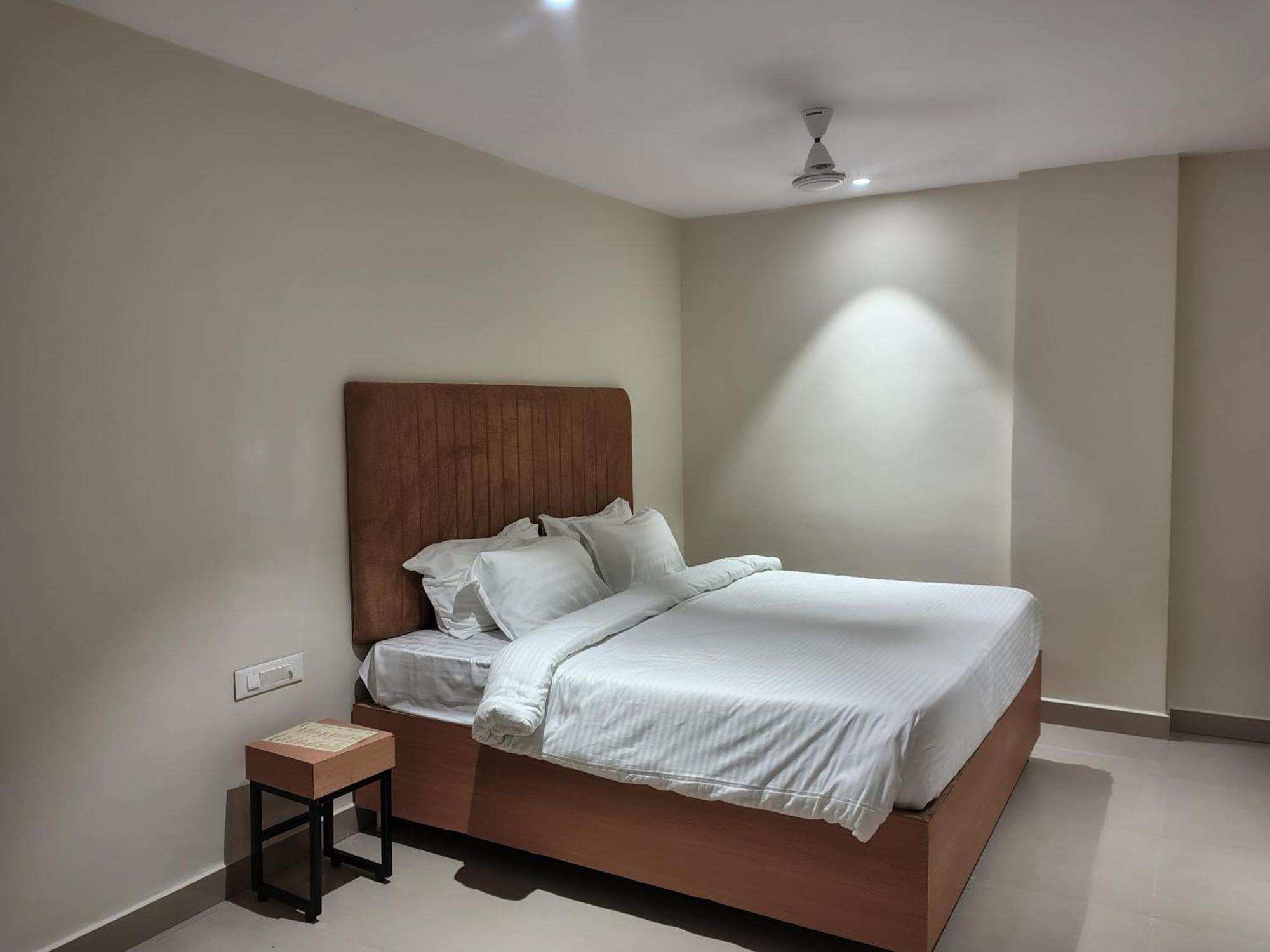 Hotel Blueearth Vizianagaram 外观 照片